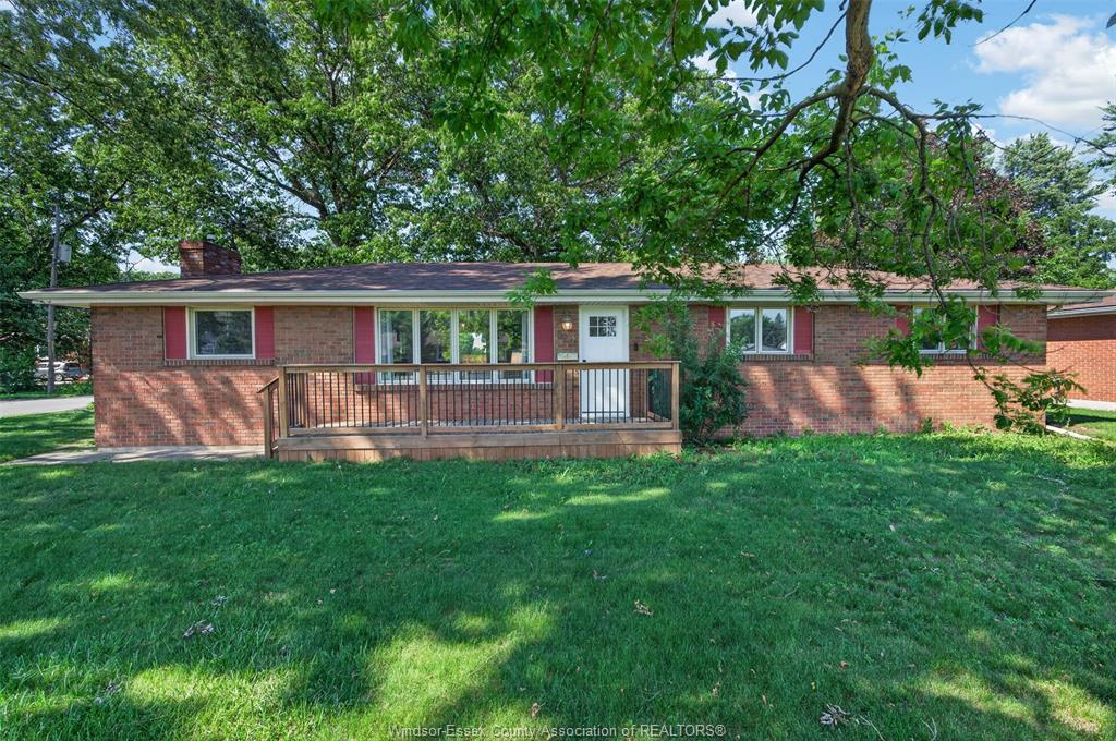MLS# 26023753: 520 FRONT Road, LaSalle, Canada
