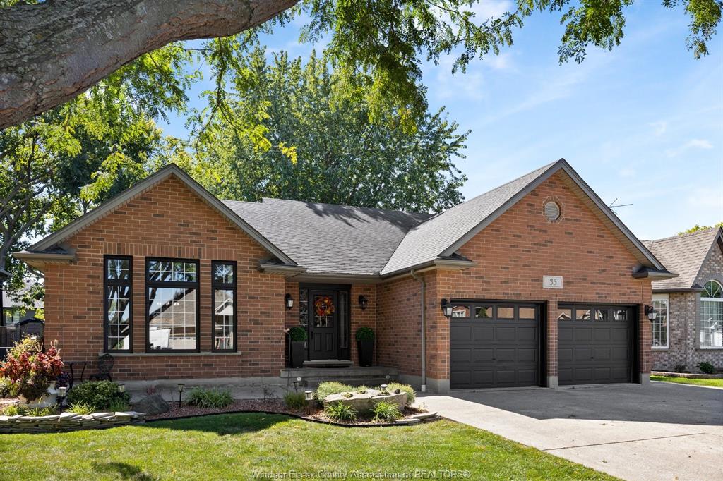 MLS# 26023758: 35 WHELAN Drive, Amherstburg, Canada