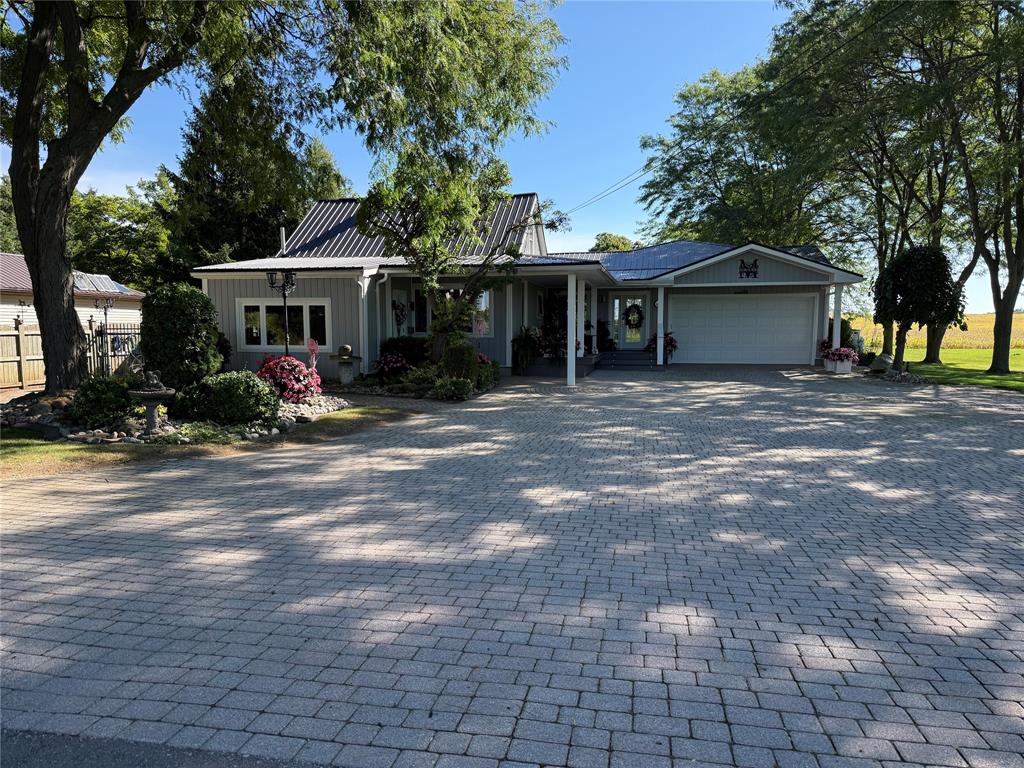 MLS# 26023565: 7304 RICHMOND Street, Lambton Shores, Canada