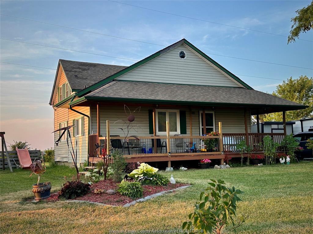 MLS# 26024029: 3100 LAKESHORE RD 303, Lakeshore, Canada