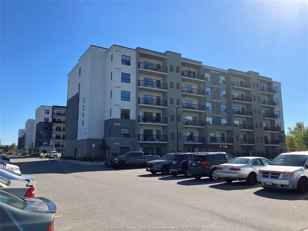 MLS# 26024256: 3290 STELLA Crescent Unit# 302, Windsor, Canada