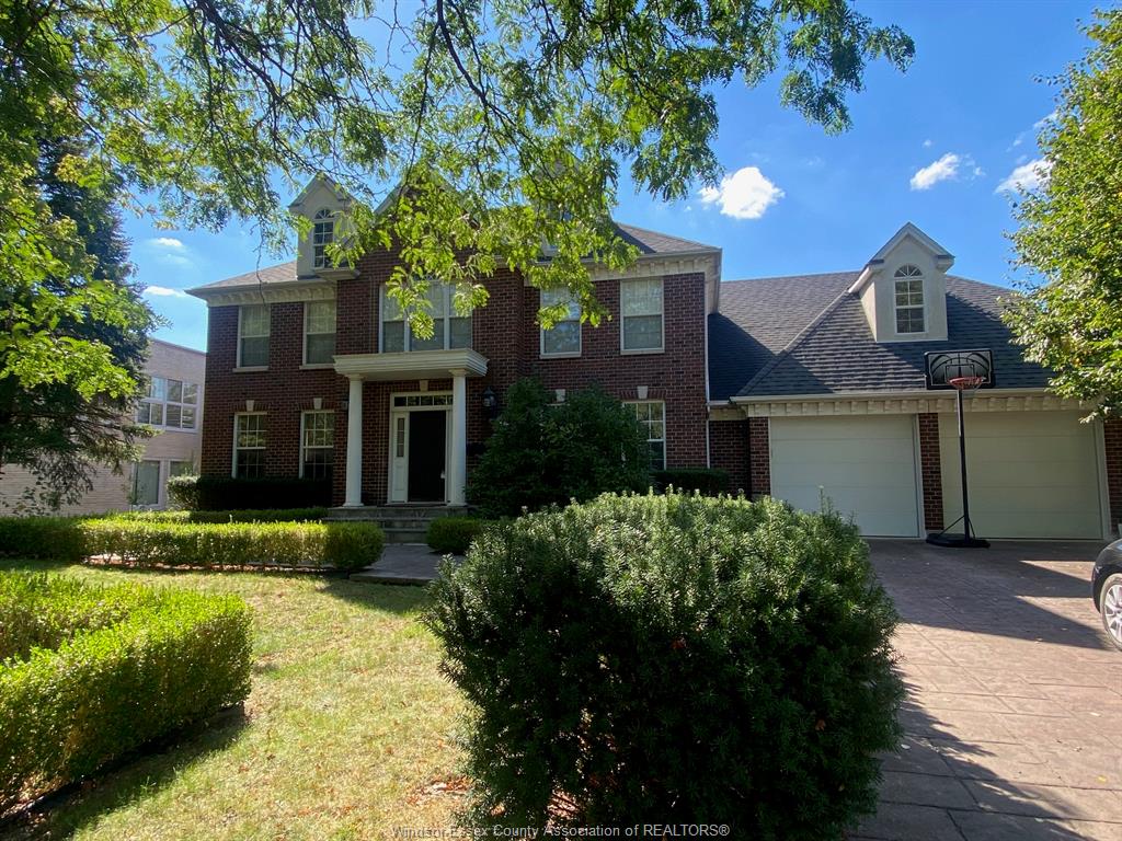 MLS# 26024537: 3435 VICTORIA, Windsor, Canada