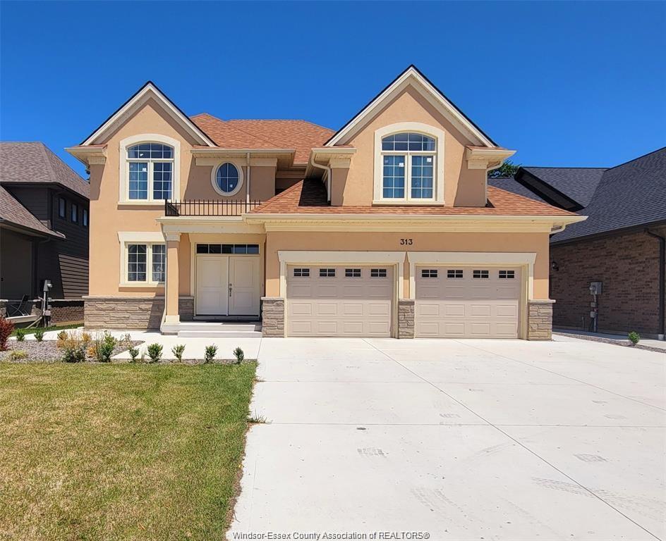 MLS# 26024662: 313 CHRISTINE Avenue Unit# LOWER LVL, Lakeshore, Canada