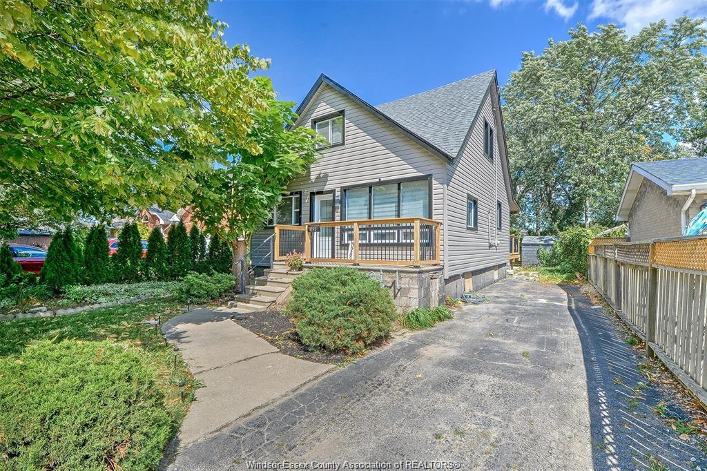 MLS# 26024671: 3262 Clemenceau, Windsor, Canada
