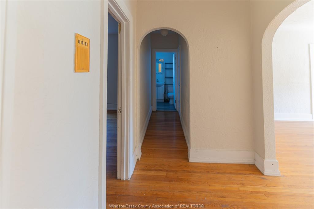 MLS# 26024297: 710 Giles Boulevard Unit# 201, Windsor, Canada