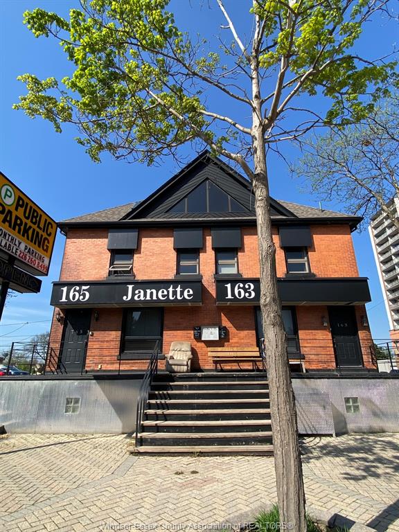 MLS# 26025172: 165 JANETTE  Unit# PENTHOUSE, Windsor, Canada