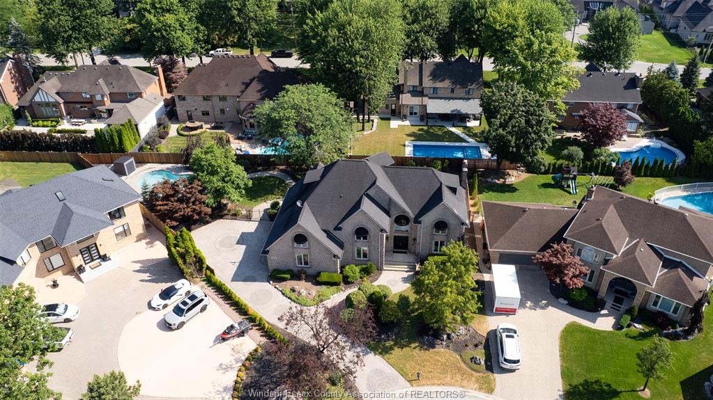 MLS# 26025217: 15 Fasan Crescent, Tecumseh, Canada