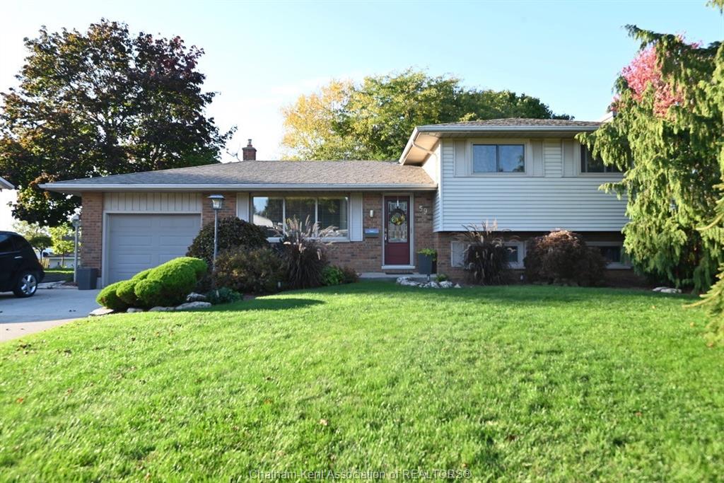 MLS# 26025395: 59 Oak Street, Ridgetown, Canada