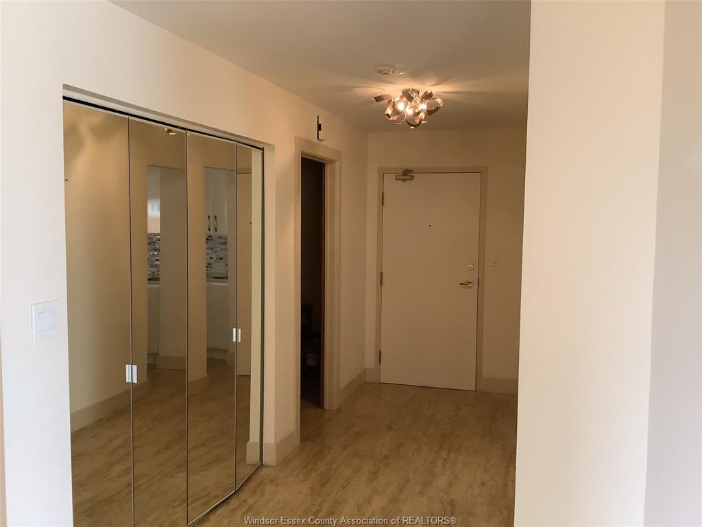 MLS# 26025553: 5151 RIVERSIDE Drive Unit# 503, Windsor, Canada