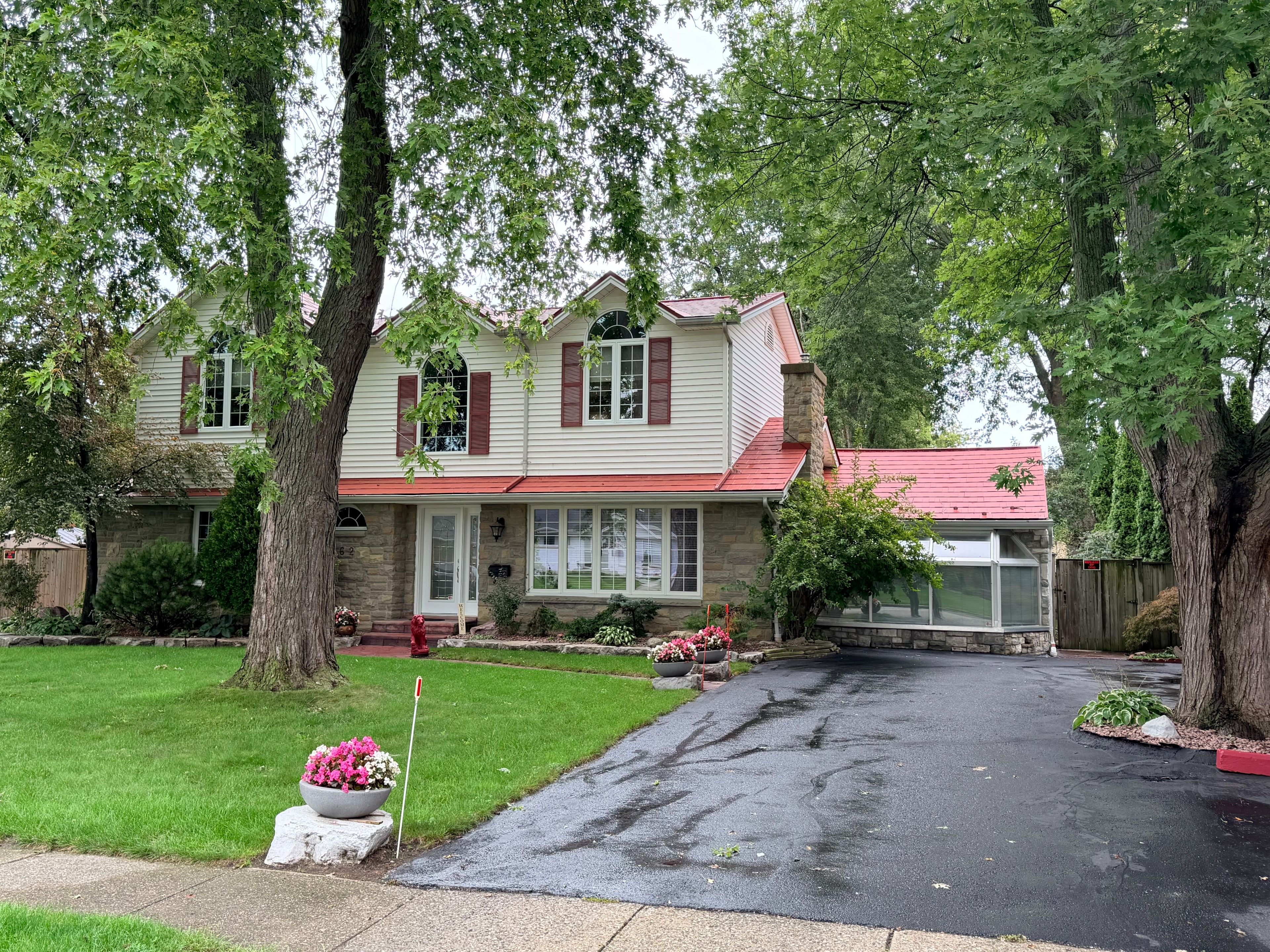 MLS# X14093674: 162 Grace Road, Tecumseh, Canada