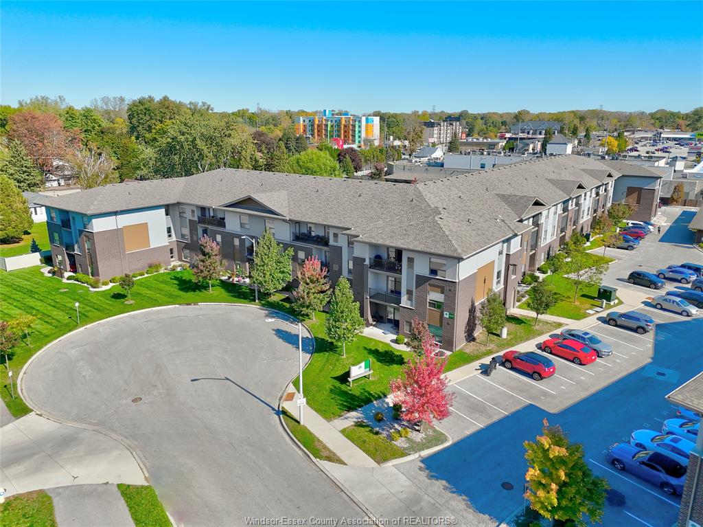 MLS# 26025652: 5840 NEWMAN  Unit# 202, LaSalle, Canada