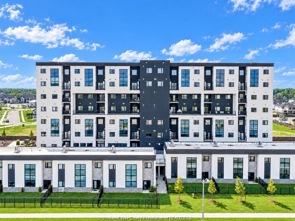 MLS# 26025793: 4300 LAURIER Parkway Unit# 171, LaSalle, Canada