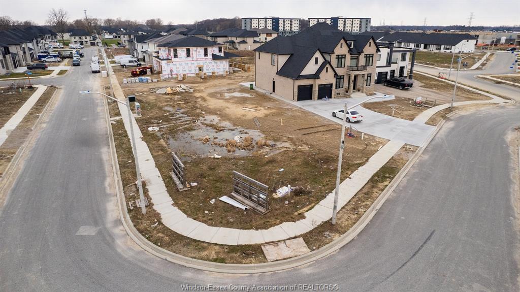 MLS# 26025813: 4451 CATERINA Crescent, LaSalle, Canada