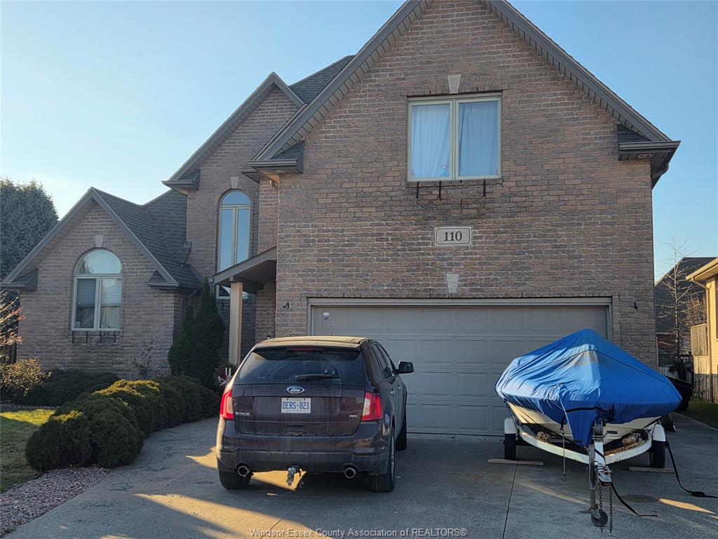 MLS# 26026014: 110 SYLVANO Crescent, Lakeshore, Canada