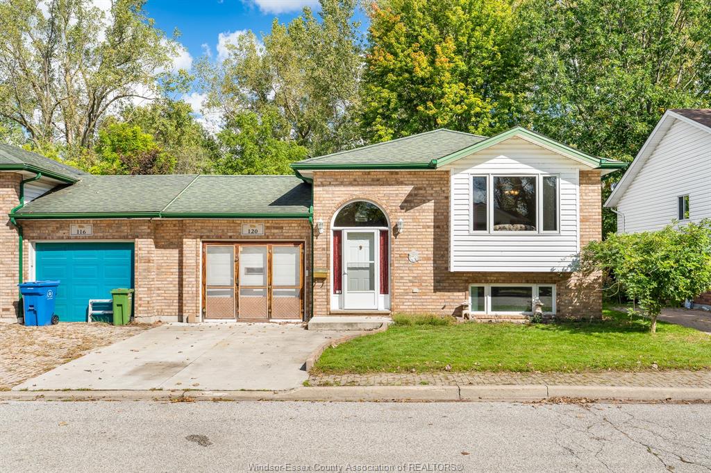 MLS# 26026080: 120 RIVERVILLA Court, LaSalle, Canada