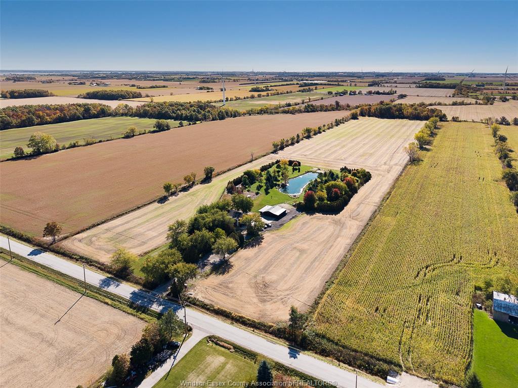 MLS# 26026114: 530 ROAD 11, Kingsville, Canada