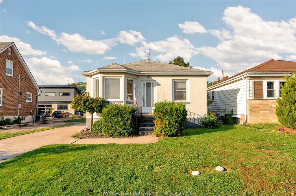 MLS# 26026396: 1915 OLIVE Road, Windsor, Canada