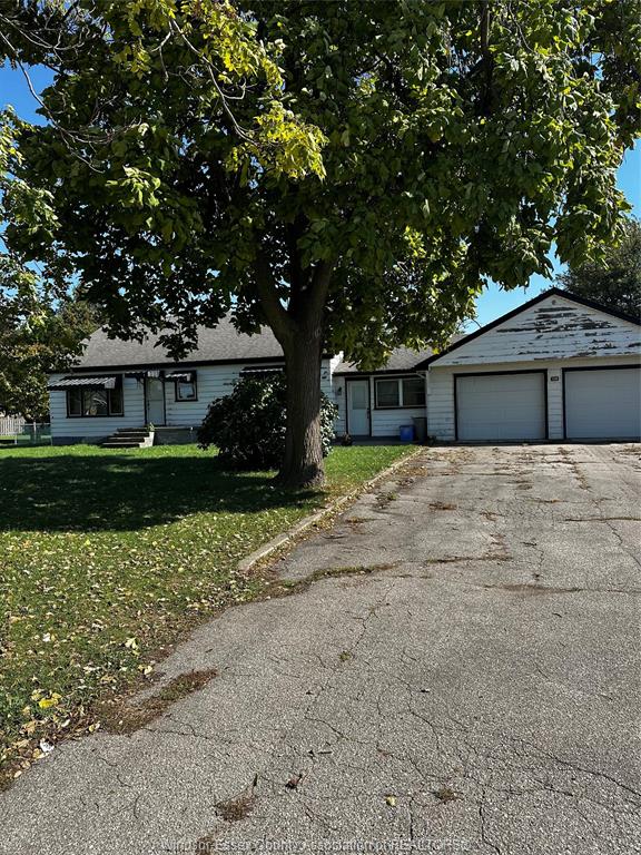 MLS# 26026447: 40 Jasperson Drive, Kingsville, Canada