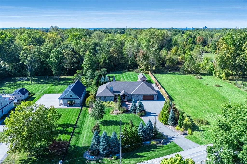 MLS# 26026311: 7255 Matchett Road, LaSalle, Canada