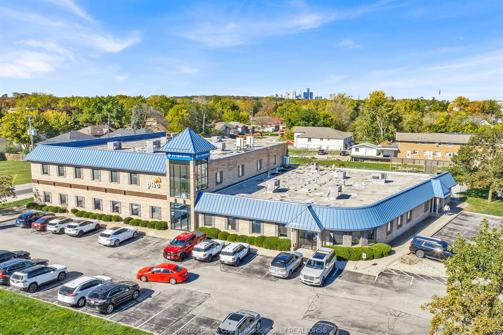 MLS# 26026473: 3063 WALKER Road Unit# 104, Windsor, Canada