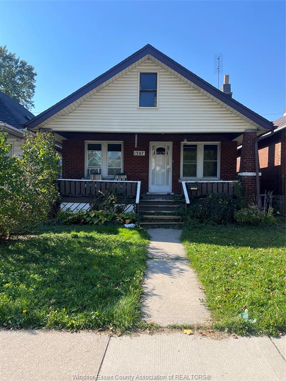 MLS# 26026579: 1307 BRUCE, Windsor, Canada