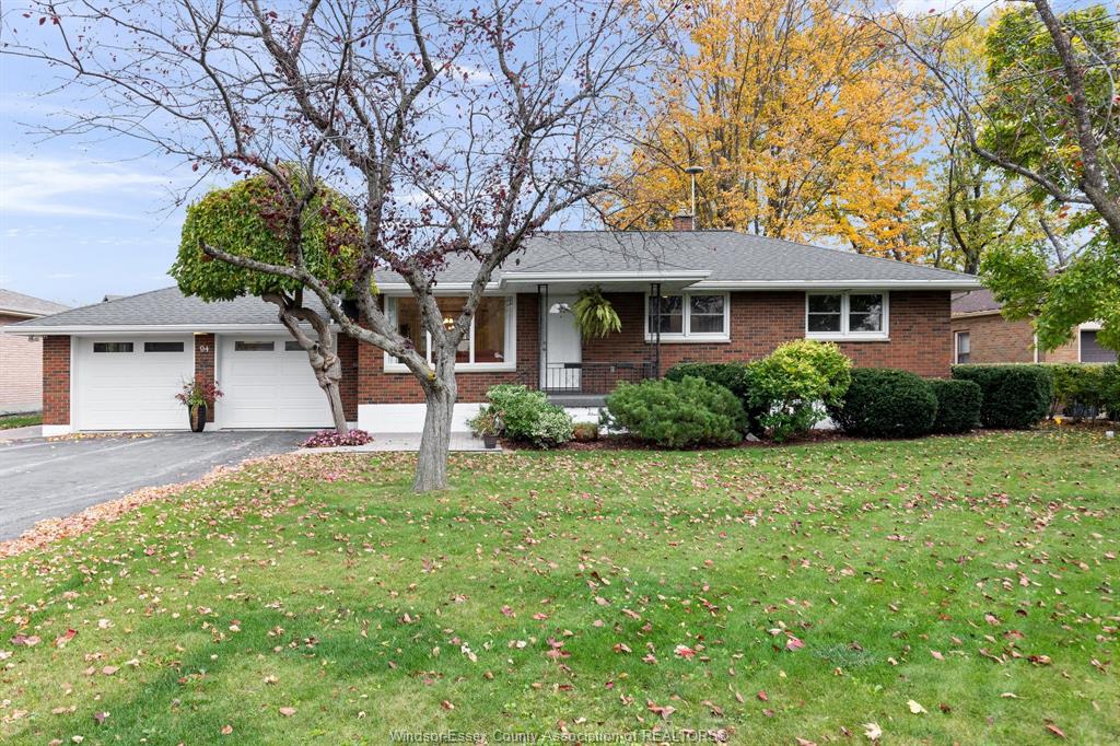 MLS# 26026719: 94 QUEEN Street, Tilbury, Canada