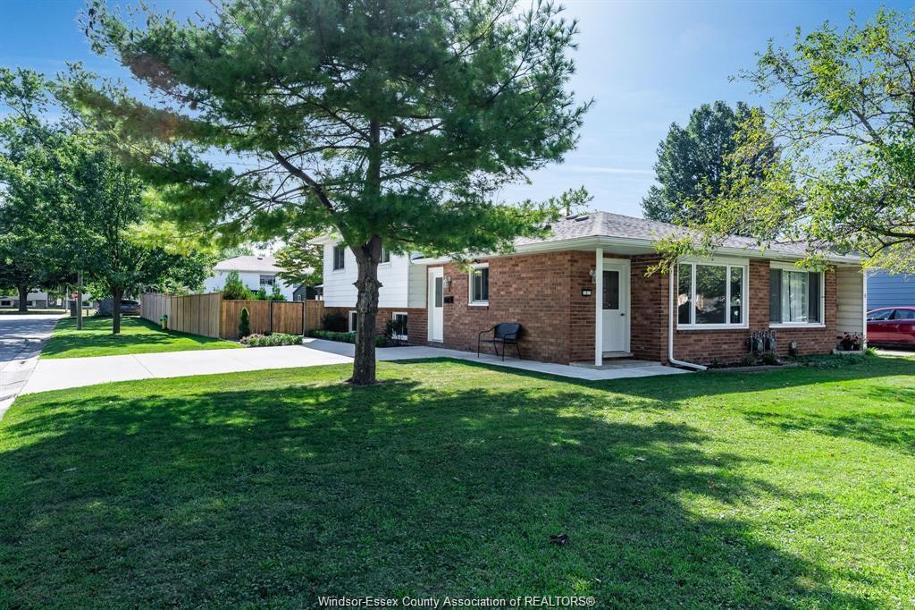 MLS# 26026729: 6 MARLENE Crescent, Leamington, Canada