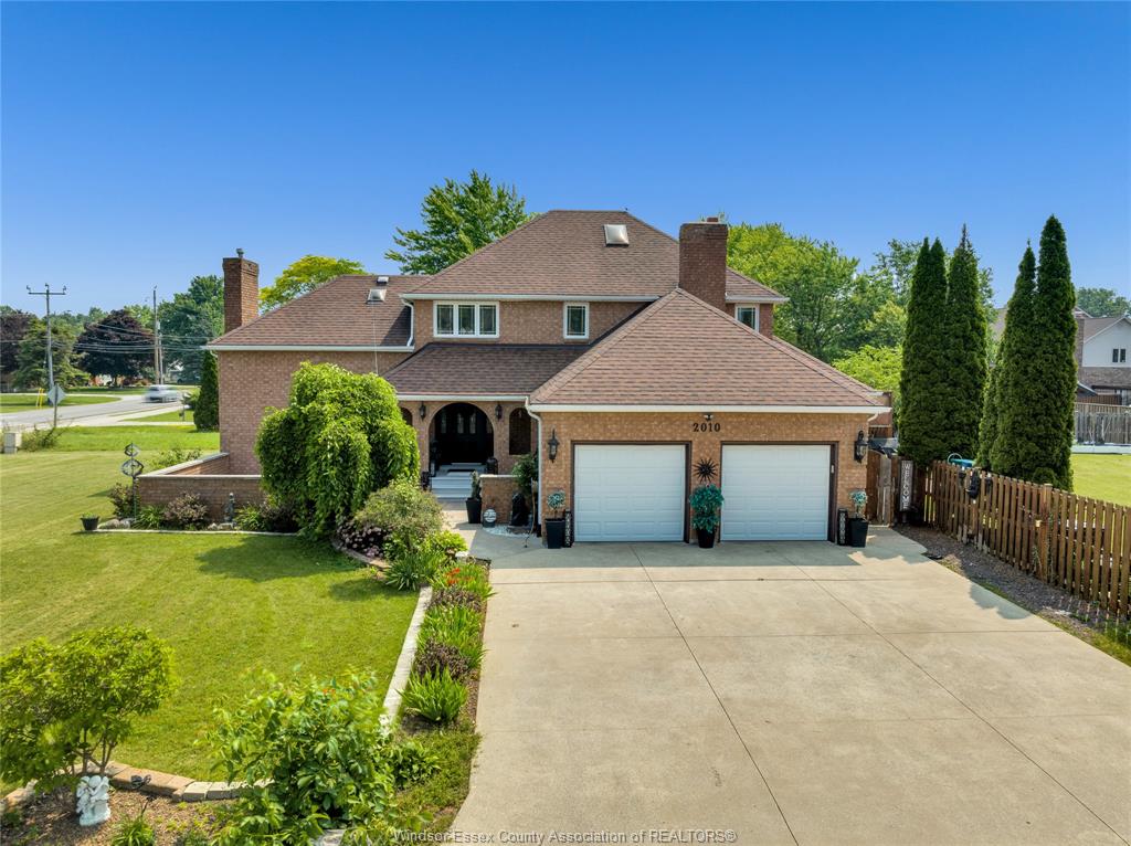 Tecumseh Properties Real Estate Listings Windsor Lakeshore