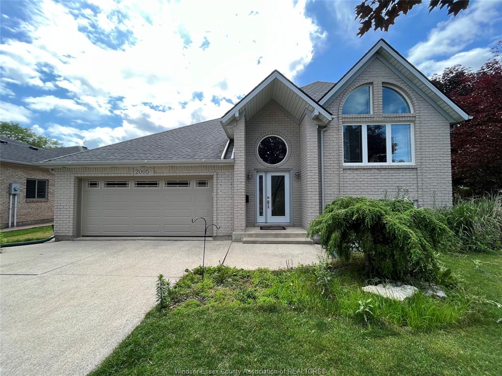 Tecumseh Properties Real Estate Listings Windsor Lakeshore