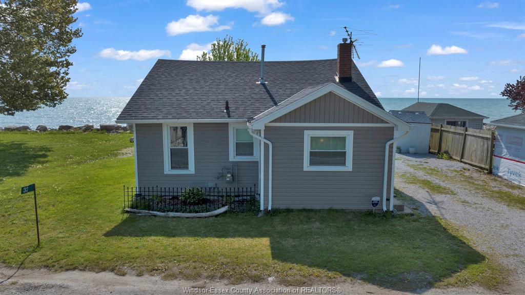 Waterfront Properties Real Estate Listings Windsor Lakeshore Tecumseh LaSalle