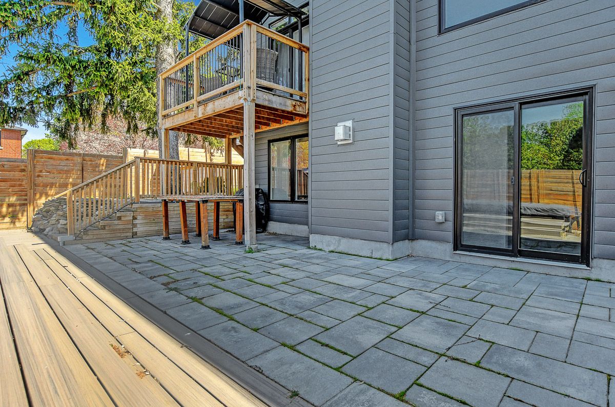 U-Ma 2183 Deschenes Street Carlingwood - Westboro and Area