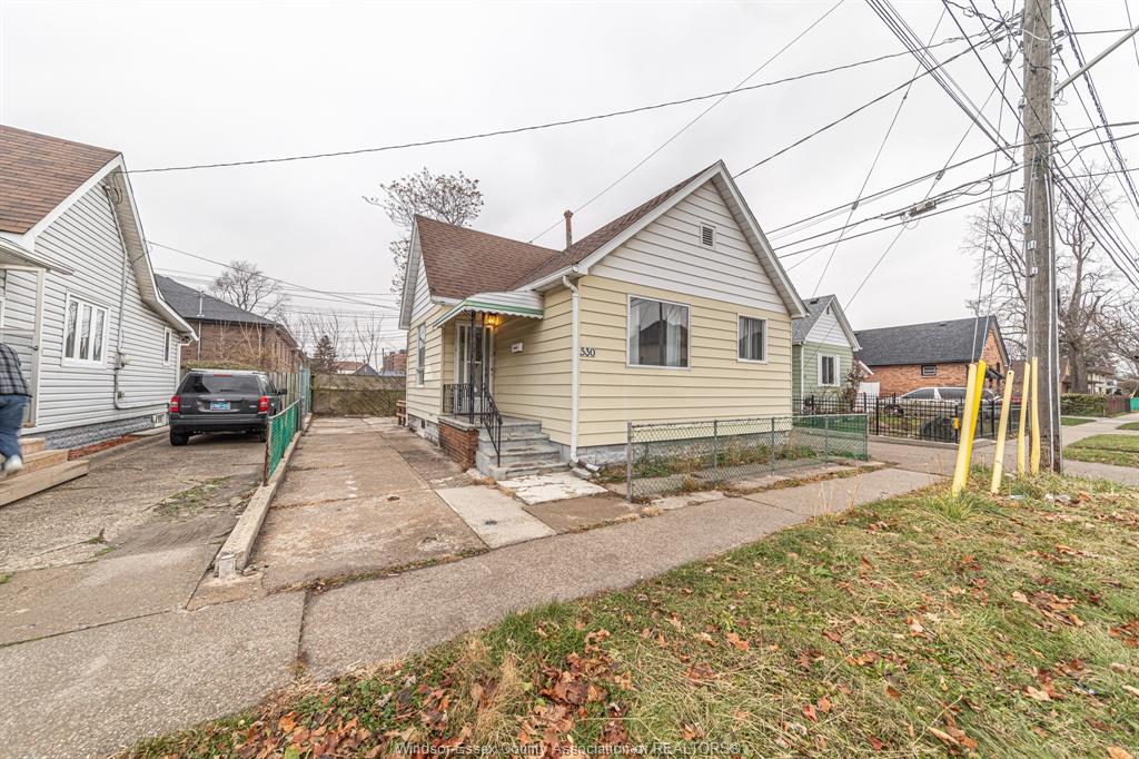 Waterfront Properties Real Estate Listings Windsor Lakeshore Tecumseh LaSalle