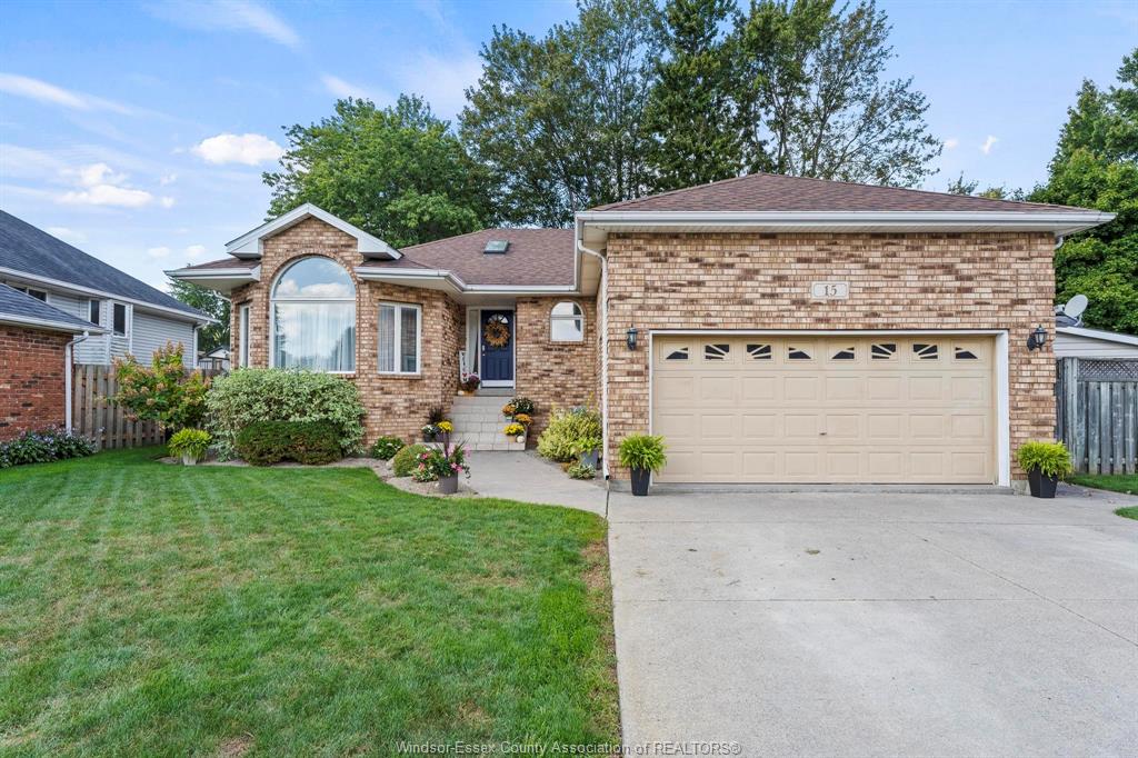 Essex / Harrow Properties Real Estate Listings Windsor Lakeshore