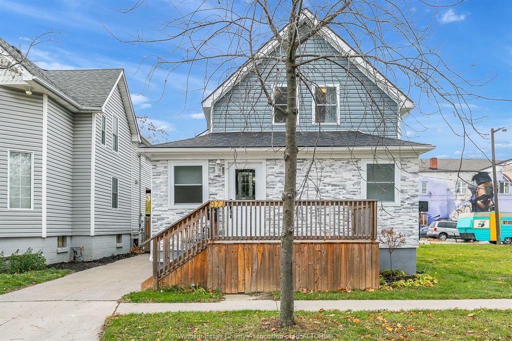 MLS# 25028020: 974 MAISONVILLE  Unit# UPPER, Windsor, Canada