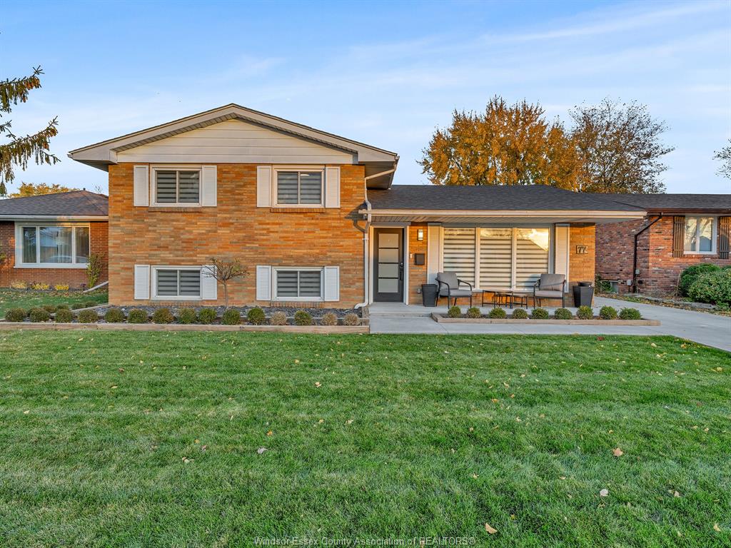 MLS# 25028204: 77 VENETIAN, Amherstburg, Canada