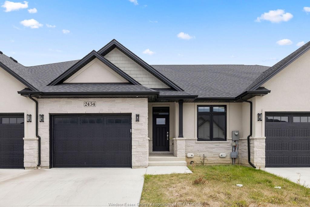 MLS# 25028648: 2434 BARKLEY Avenue, Windsor, Canada