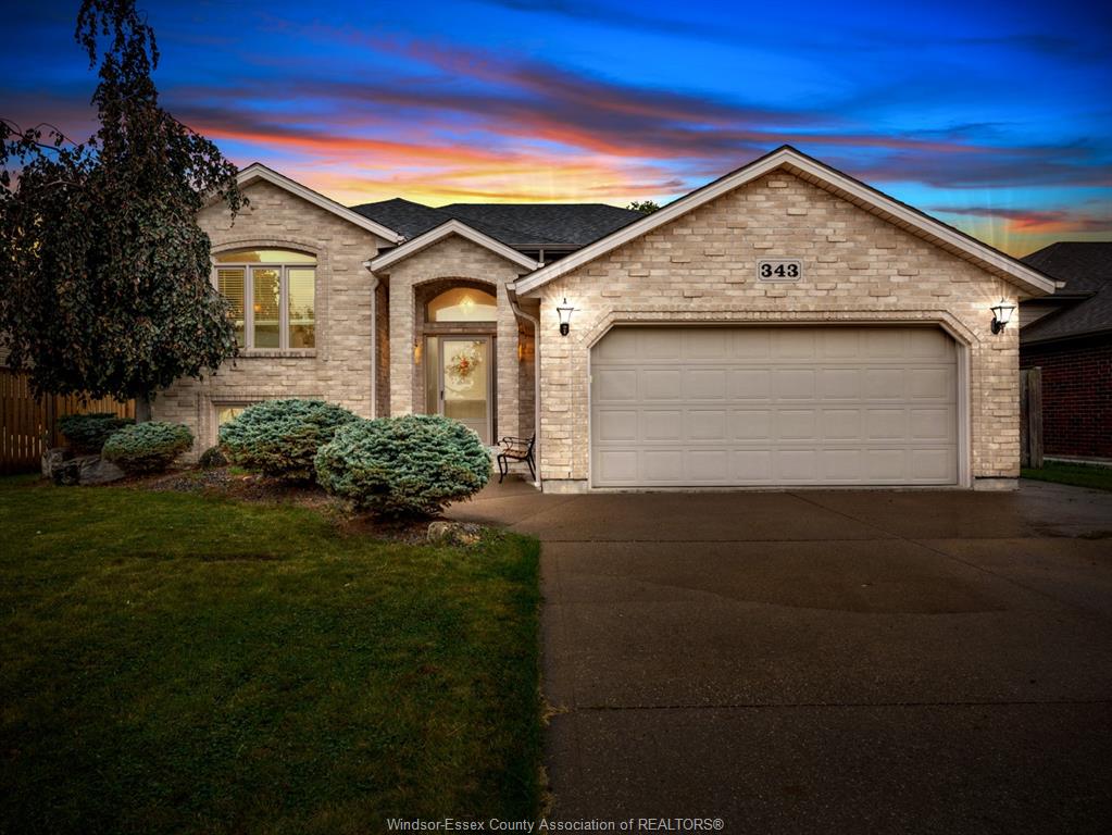 Lakeshore Houses for Sale Lakeshore Real Estate + Homes Ontario, ON