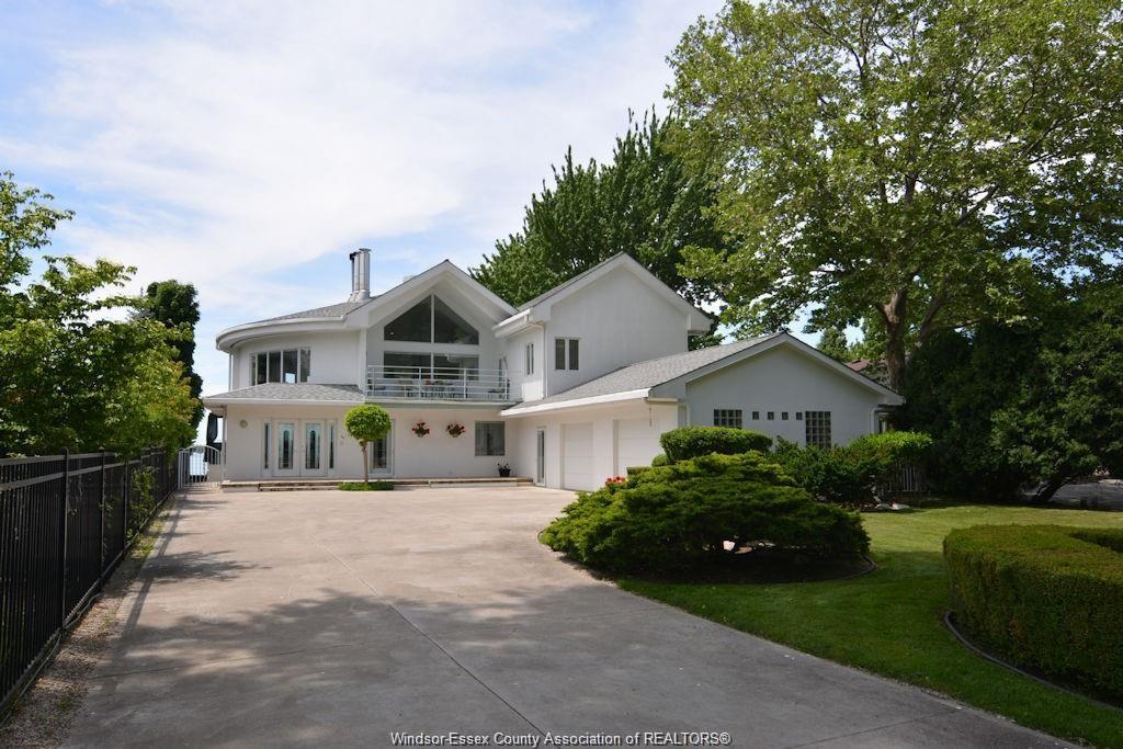 34 LAIRD For Sale Listing ID 24005879 3 Storey Property Royal