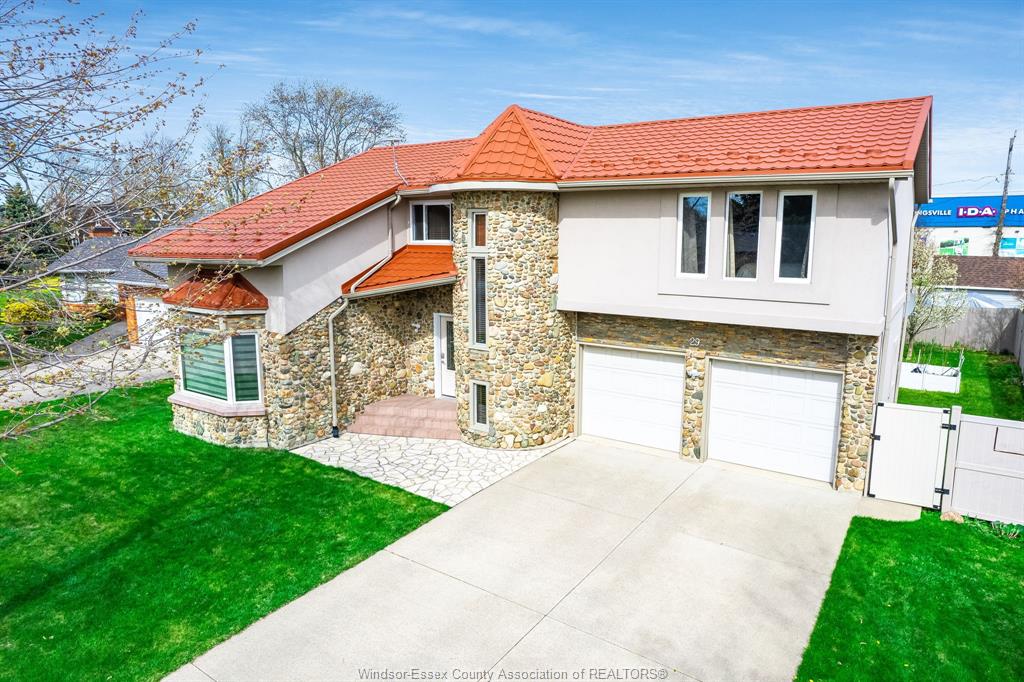 Kingsville Houses for Sale Kingsville Real Estate + Homes Ontario, ON