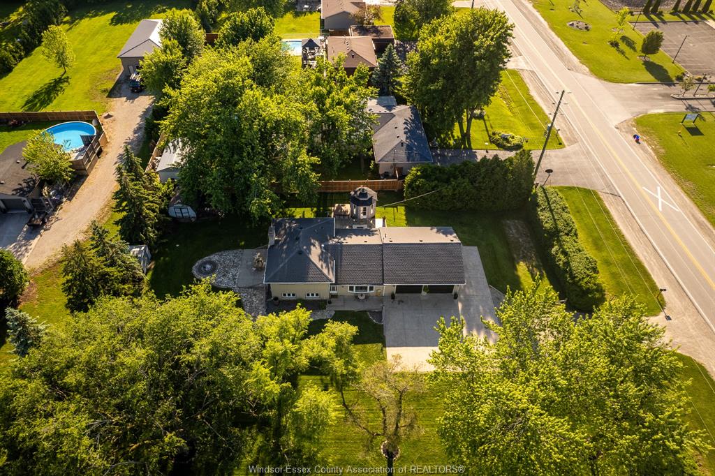 Waterfront Properties Real Estate Listings Windsor Lakeshore Tecumseh LaSalle