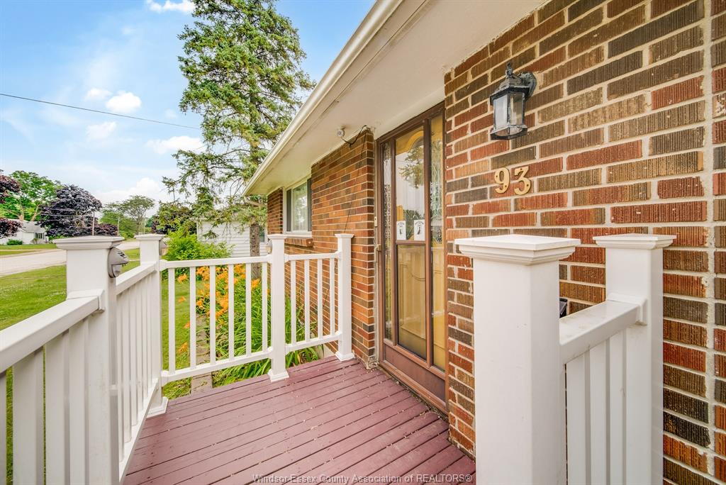 93 LAMILA Street Thamesville Ontario N0P 2K0 MLS® 24019929 For Sale