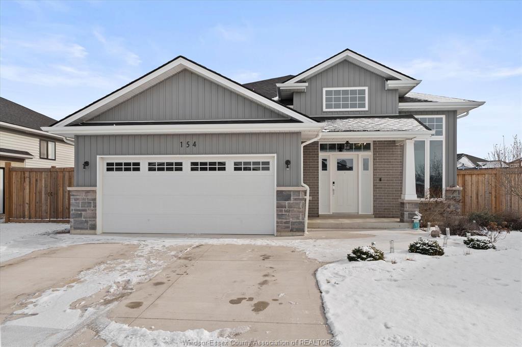 MLS# 25031207: 154 LAMBERT Street, Amherstburg, Canada