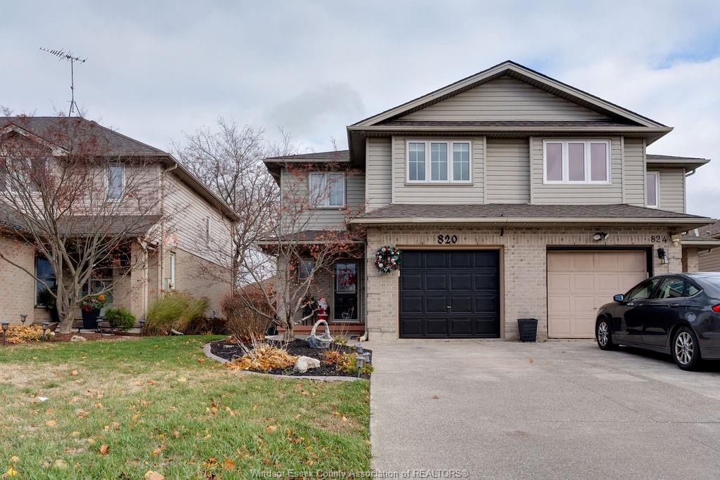 MLS# 25030663: 820 MICHAEL DRIVE, Tecumseh, Canada