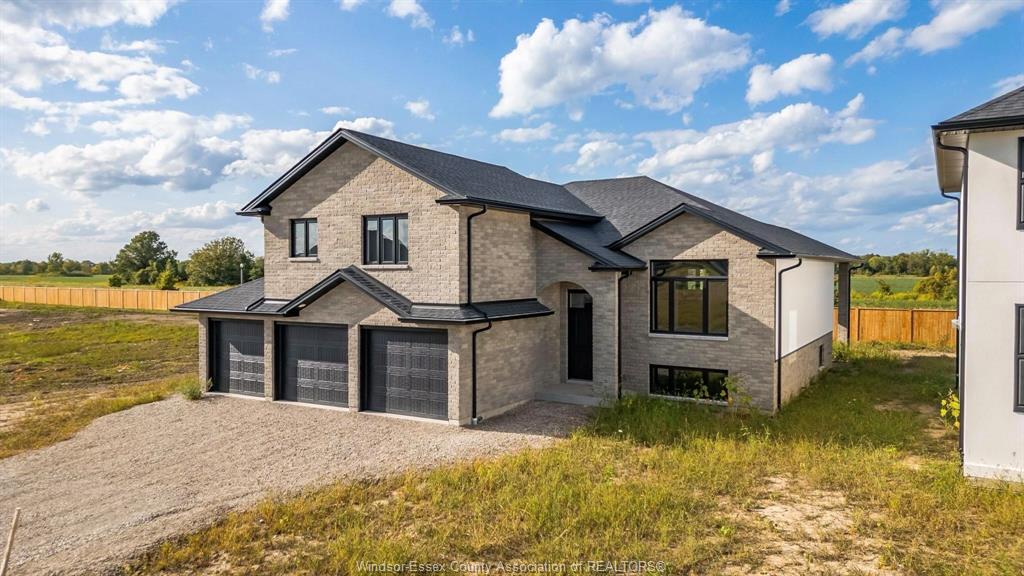 MLS# 26002069: LOT 6 SUMMIT Street, Lakeshore, Canada