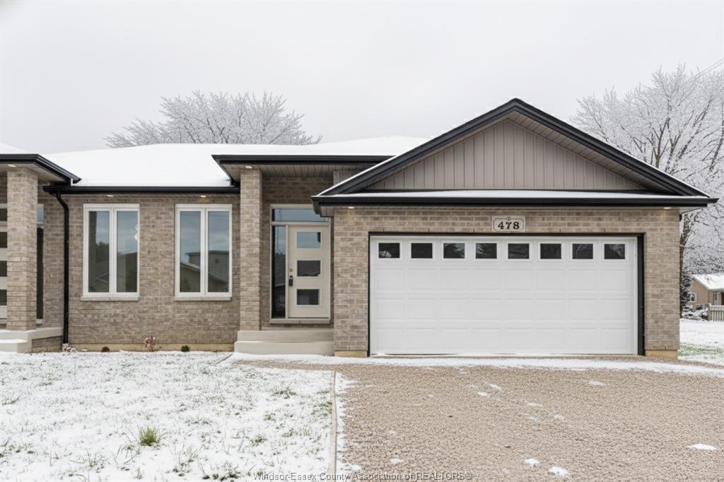 MLS# 26002072: 478 RAILWAY, Lakeshore, Canada