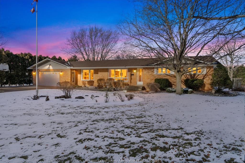 MLS# 26002139: 4810 RAY Road, Windsor, Canada