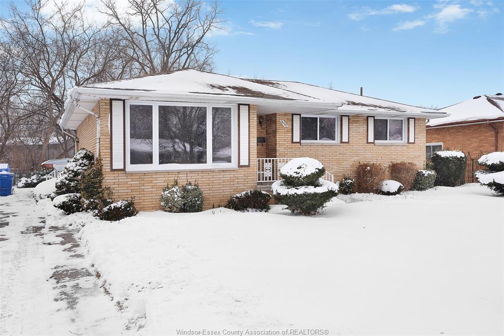 MLS# 26002151: 1675 Campbell, Windsor, Canada