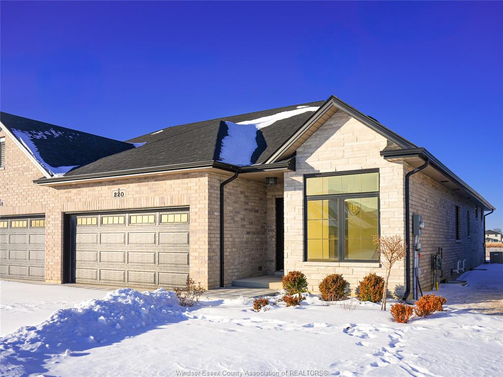 MLS# 26002180: 220 MCLELLAN Avenue, Amherstburg, Canada