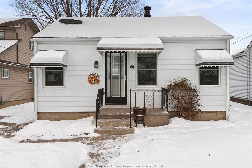 MLS# 26002211: 2244 PARENT, Windsor, Canada