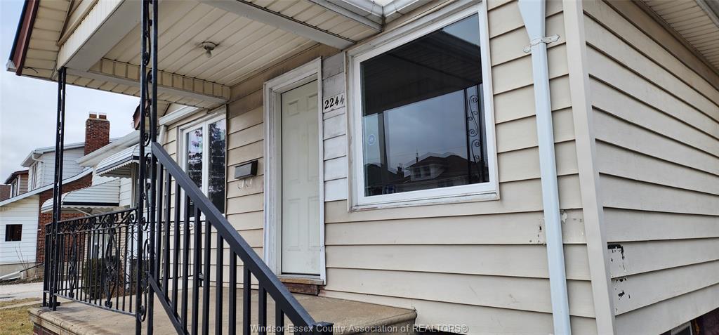 MLS# 25017881: 2244 HOWARD  Unit# MAIN, Windsor, Canada
